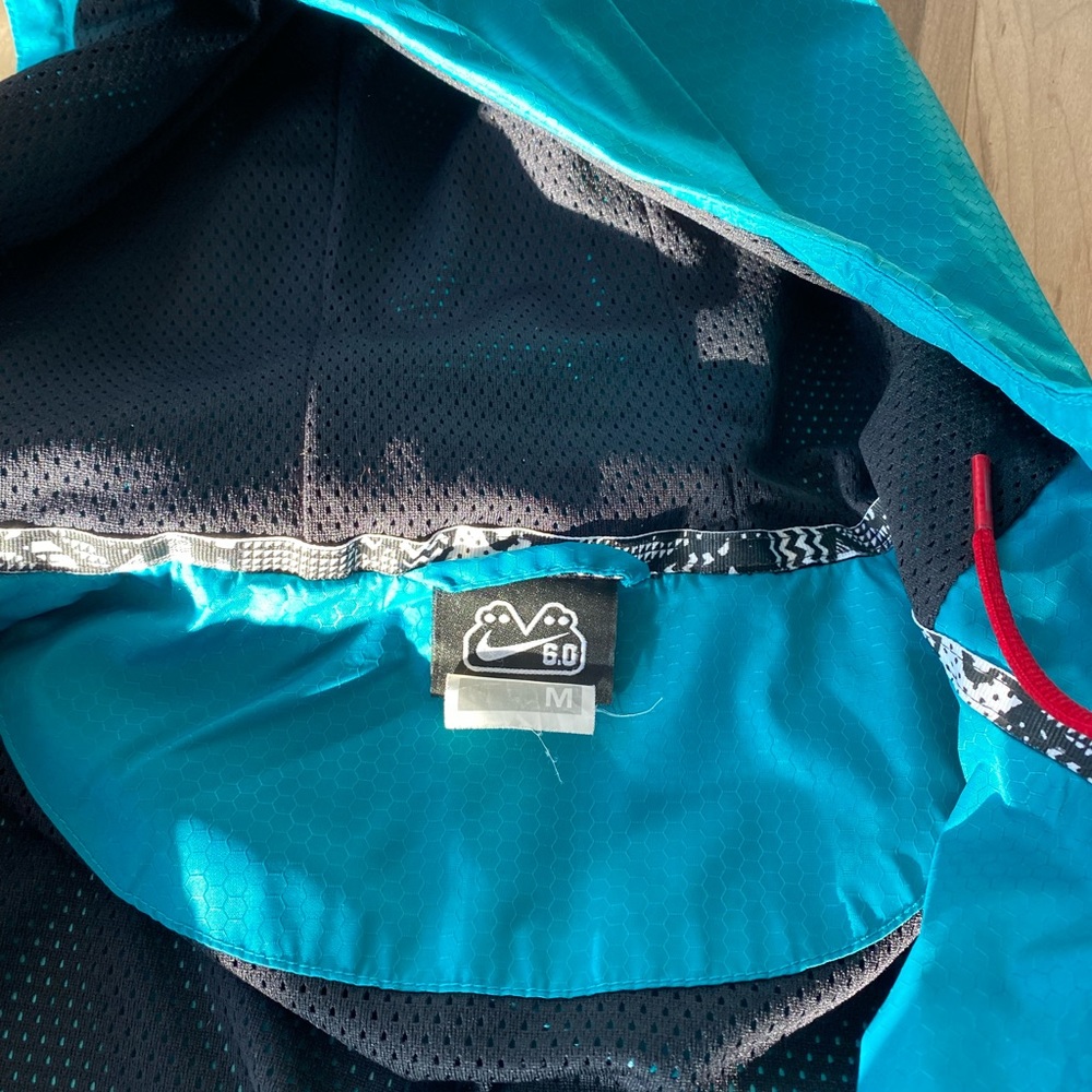 Vintage Nike jacket - Picture 2 of 2